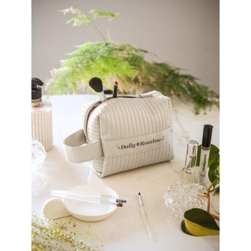 GILI. Sac à main en PU (21% PU recyclé et 30% polyester recyclé)