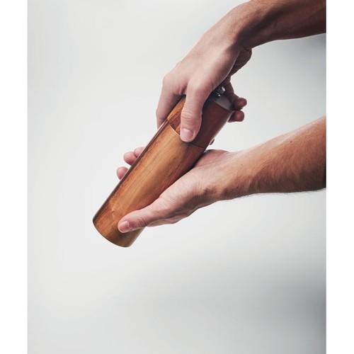 TUCCO Pepper grinder in acacia wood
